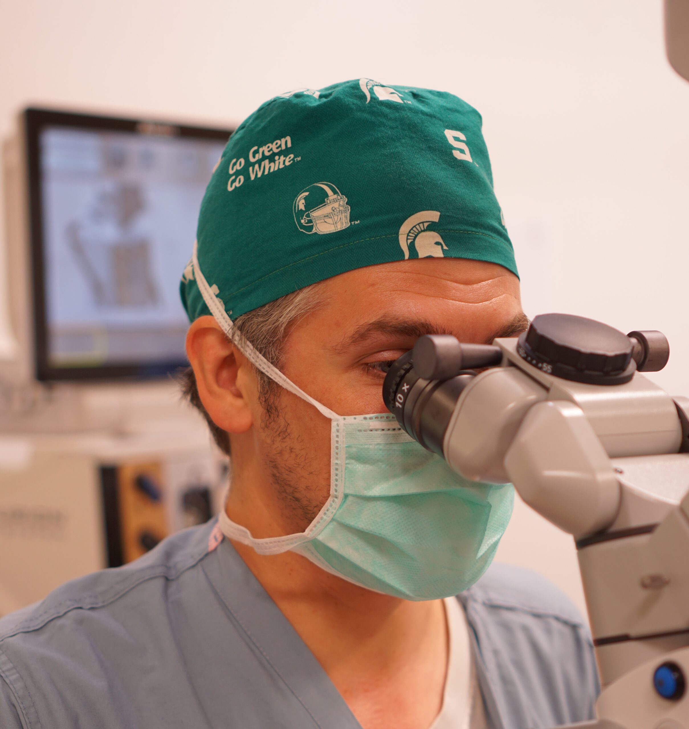 Dr. Zelenak performing cataract surgery in Wixom, Michigan